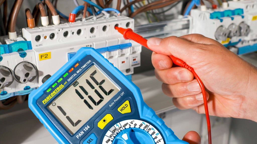 Digital-Multimeter mit Temperaturfühler 184