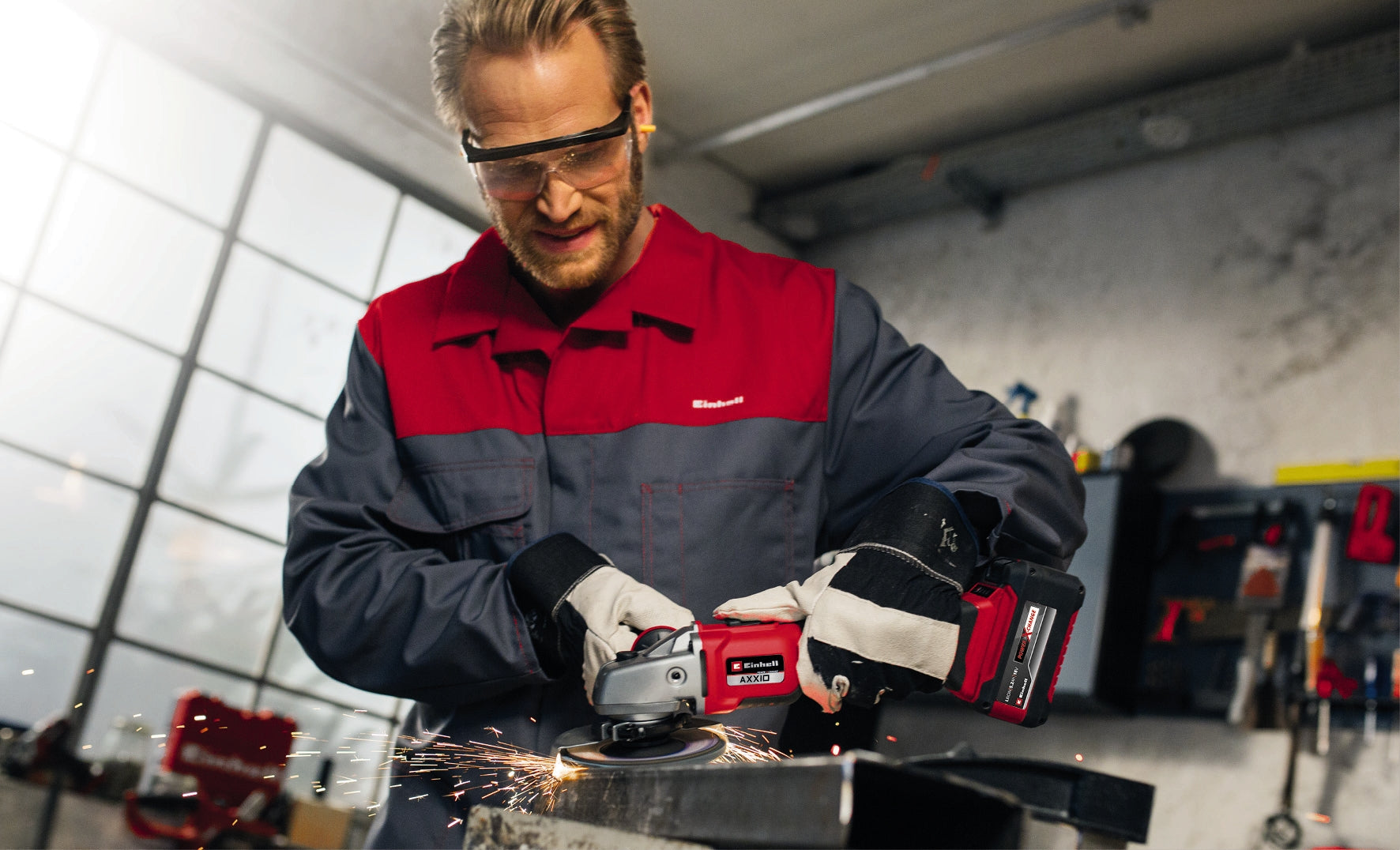 Akku-Winkelschleifer AXXIO 18/150, Power X-Change
