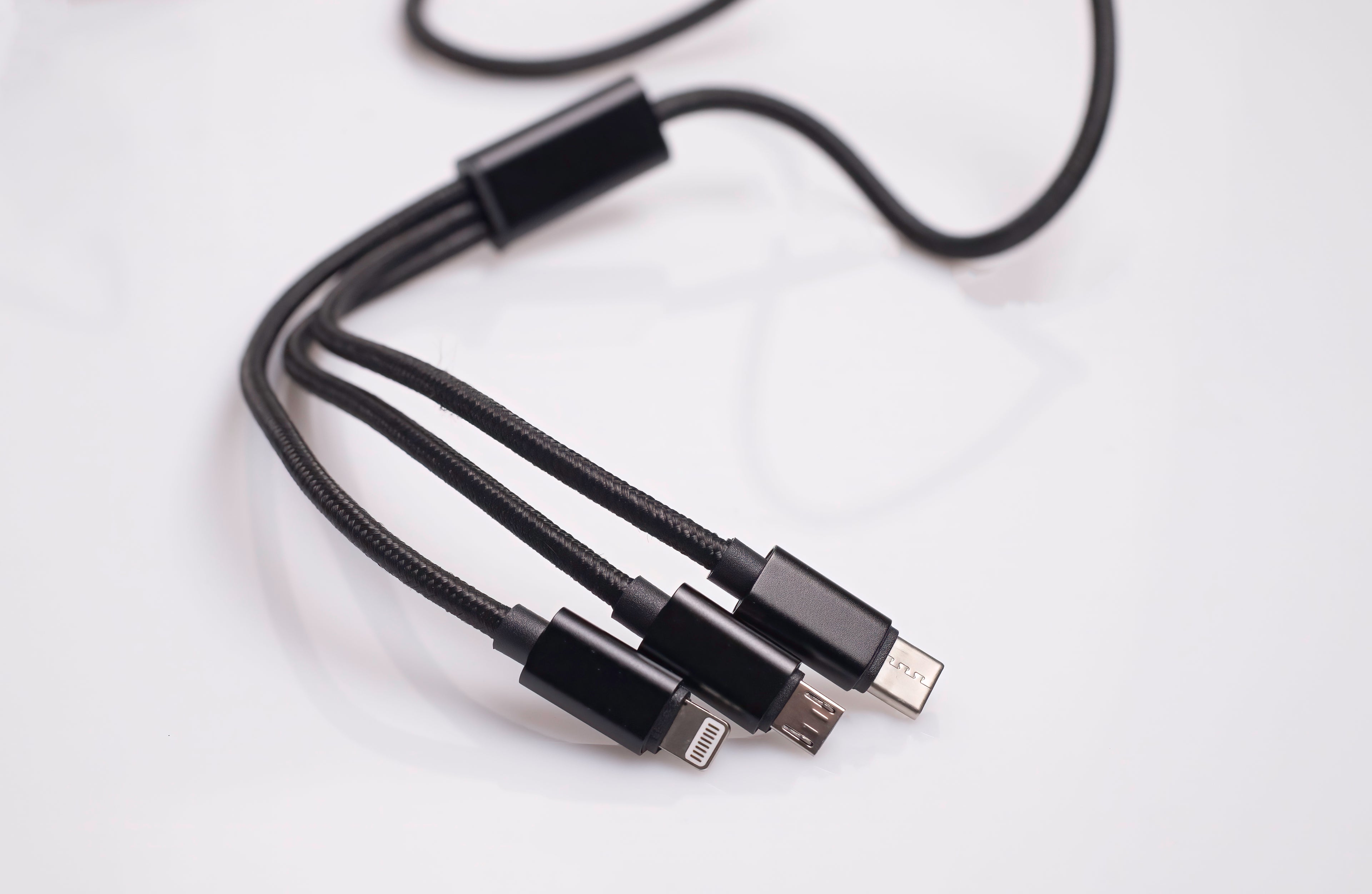 3in1 USB Ladekabel für USB-C, Lightning und Micro USB Schnittstelle
