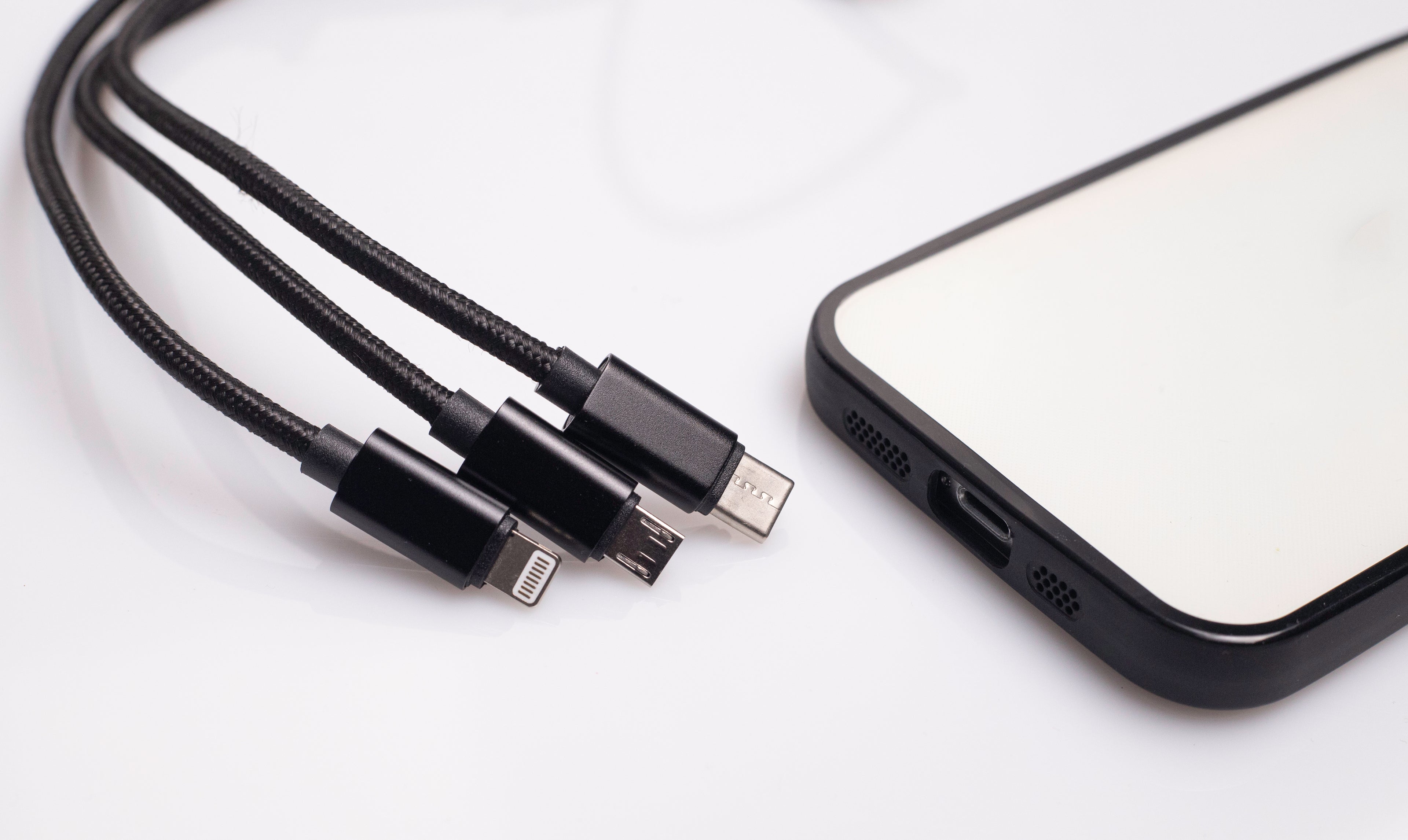 3in1 USB Ladekabel für USB-C, Lightning und Micro USB Schnittstelle