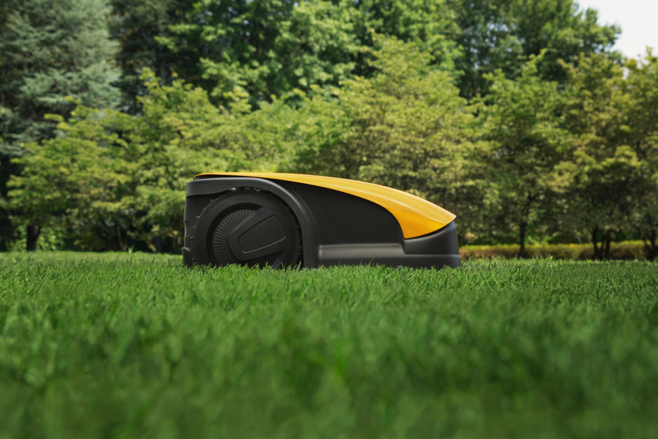 Autonomer Mähroboter A 750