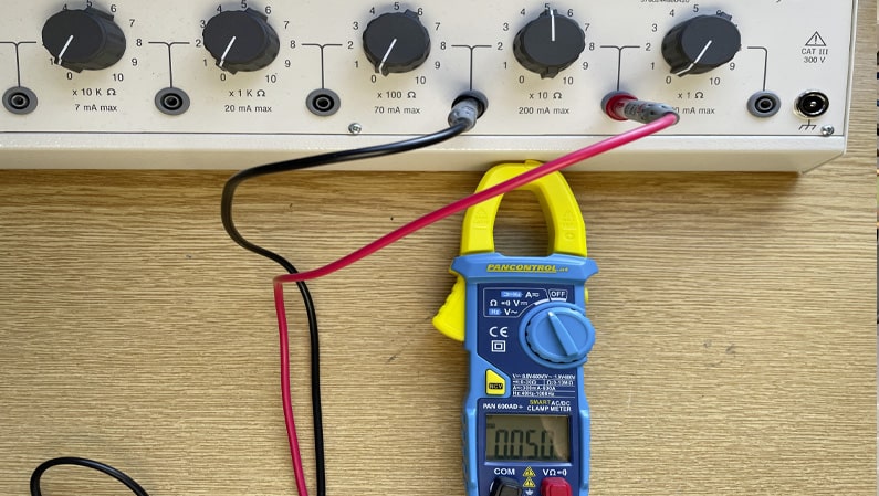 Digital-Stromzange PAN 600AD+ mit automatischer Funktionswahl