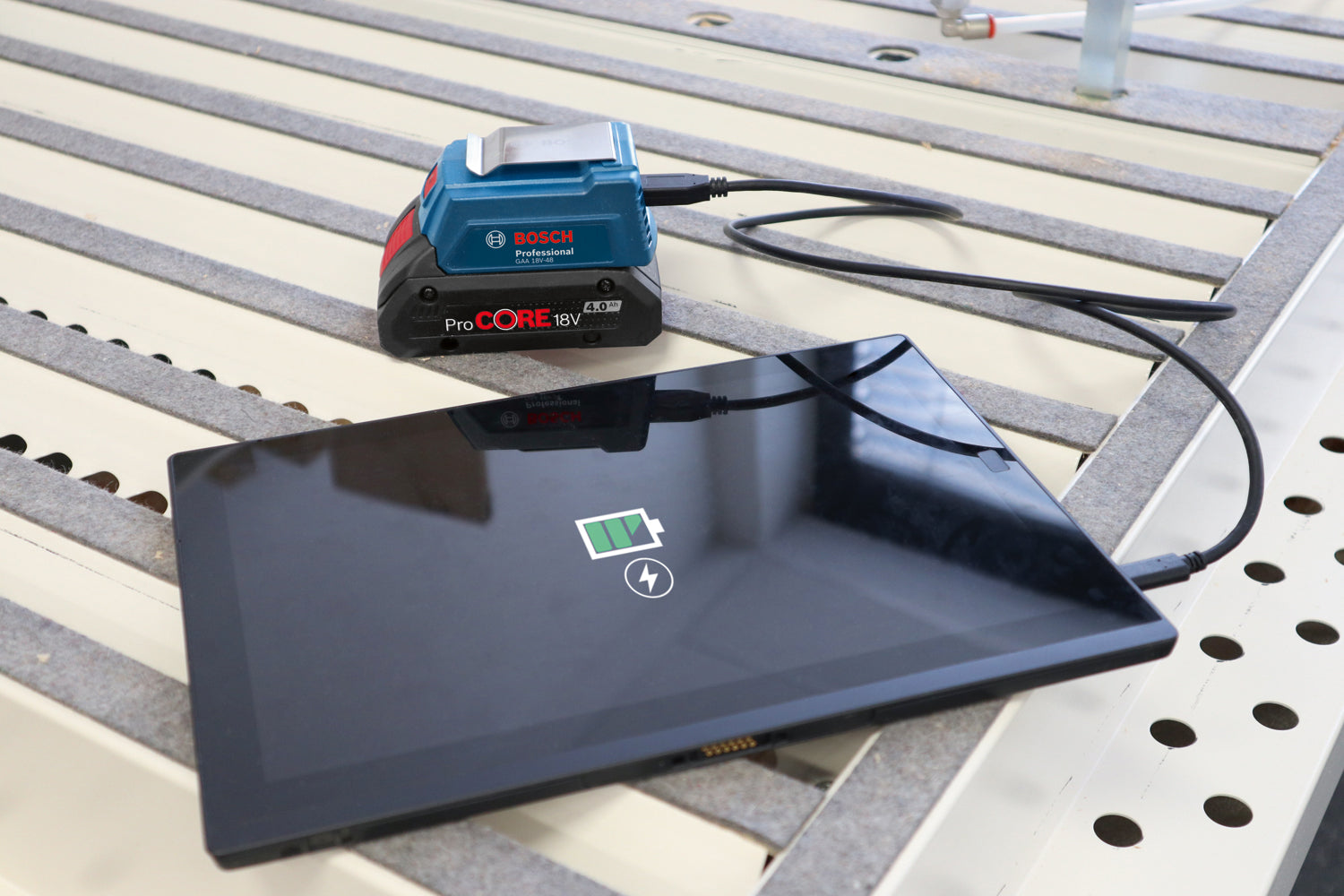 18V-48 USB-Ladeadapter GAA